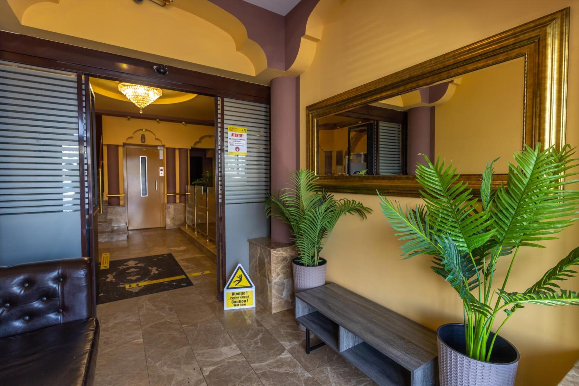 Hotel Sir Gara De Nord Bukarest Exterior foto